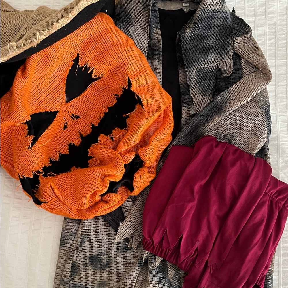Kids Scary Scarecrow Costume with Orange Burlap Mask.Excellent Condition.Size 12